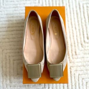 Tod’s ballet flats in beige suede Size 5